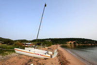 Zeilboot op het strand